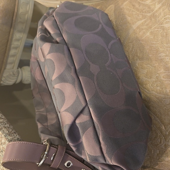 Coach Mauve and Gray Signature Shoulder bag with Mauve Adjustable handle - Picture 6 of 9